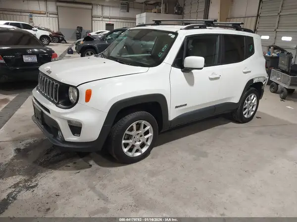 ZACNJBBB6KPK50527 2019 JEEP RENEGADE - Image 2