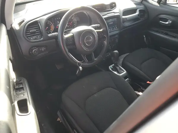 ZACNJBBB6LPL67137 2020 JEEP RENEGADE - Image 8
