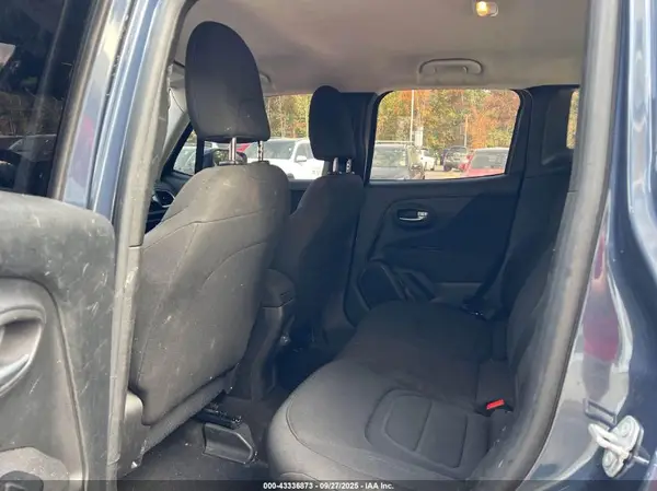 ZACNJBBB6LPL95701 2020 JEEP RENEGADE - Image 8