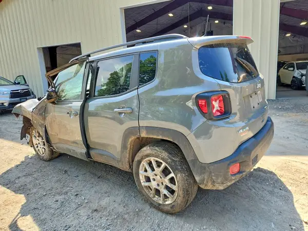 ZACNJBBB6LPL97979 2020 JEEP RENEGADE - Image 2