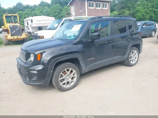 ZACNJBBB6LPM06048 2020 JEEP RENEGADE - Image 2