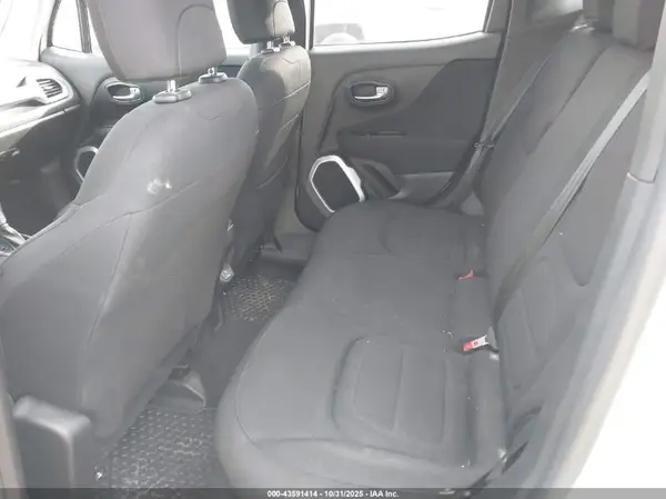 ZACNJBBB7KPK10926 2019 JEEP RENEGADE - Image 8
