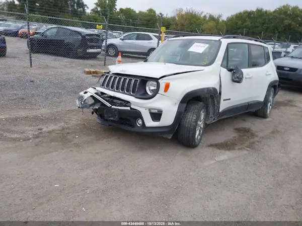 ZACNJBBB7KPK46955 2019 JEEP RENEGADE - Image 2