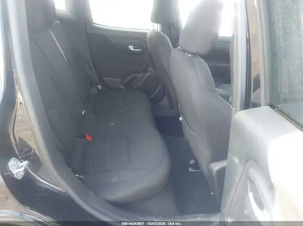 ZACNJBBB7KPK64677 2019 JEEP RENEGADE - Image 8