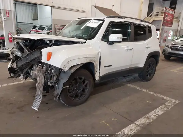 ZACNJBBB7KPK68986 2019 JEEP RENEGADE - Image 2