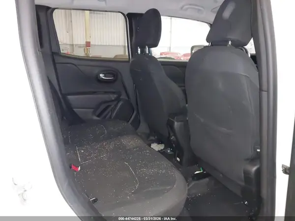 ZACNJBBB7KPK68986 2019 JEEP RENEGADE - Image 8