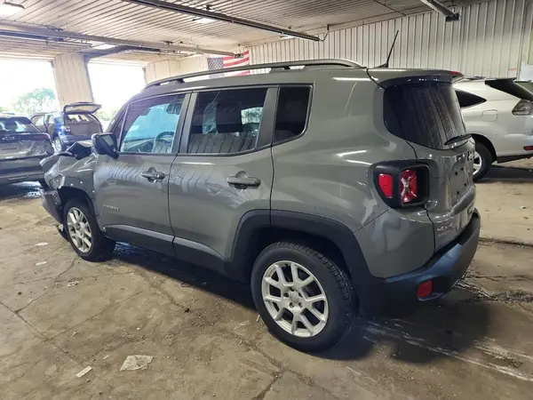 ZACNJBBB7LPL03639 2020 JEEP RENEGADE - Image 2