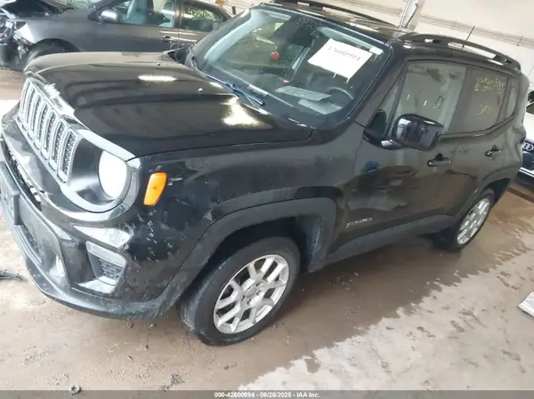 ZACNJBBB7LPL56549 2020 JEEP RENEGADE - Image 2