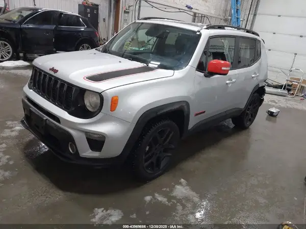 ZACNJBBB7LPL77563 2020 JEEP RENEGADE - Image 2