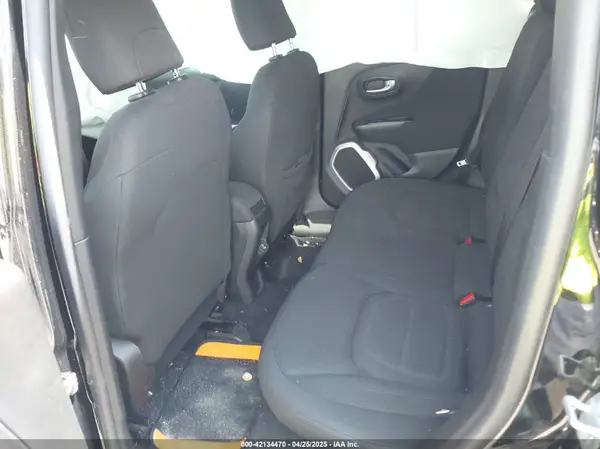 ZACNJBBB8KPJ76382 2019 JEEP RENEGADE - Image 8