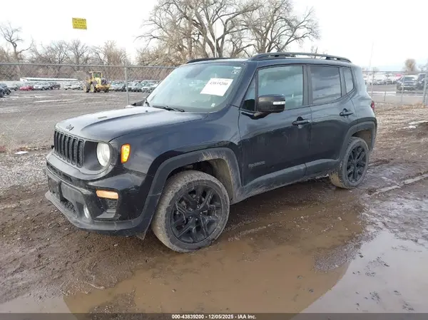 ZACNJBBB8KPJ78407 2019 JEEP RENEGADE - Image 2