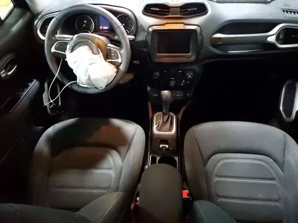 ZACNJBBB8KPK06786 2019 JEEP RENEGADE - Image 8