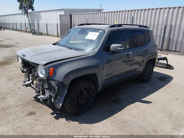 ZACNJBBB8KPK53686 2019 JEEP RENEGADE - Image 2