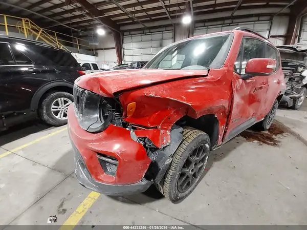 ZACNJBBB8LPL15217 2020 JEEP RENEGADE - Image 2
