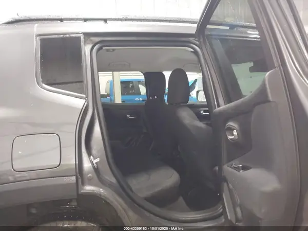 ZACNJBBB8LPL19526 2020 JEEP RENEGADE - Image 8