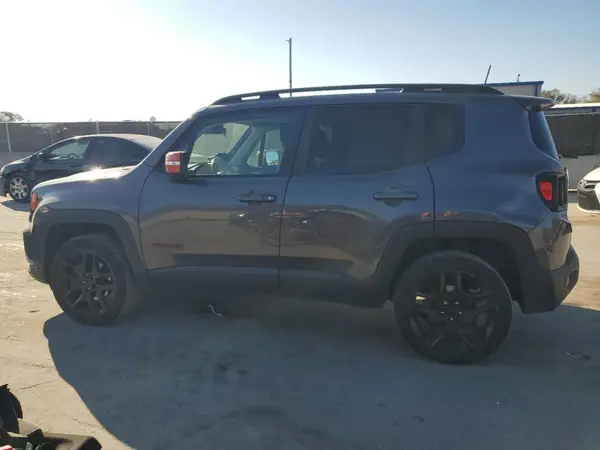 ZACNJBBB8LPM00185 2020 JEEP RENEGADE - Image 2