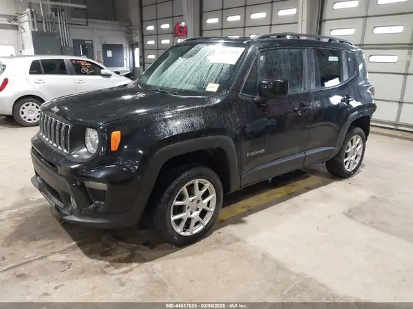 ZACNJBBB9KPJ73457 2019 JEEP RENEGADE - Image 2