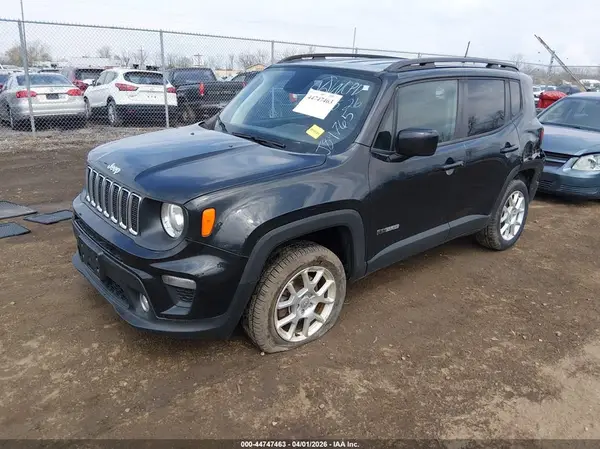ZACNJBBB9KPJ84765 2019 JEEP RENEGADE - Image 2