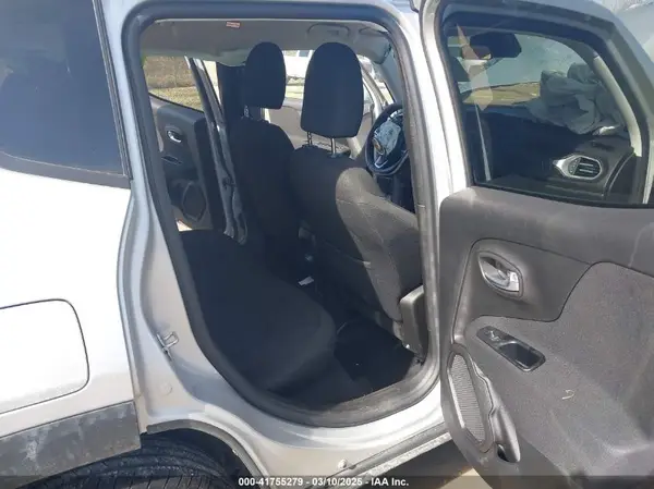 ZACNJBBB9KPK32023 2019 JEEP RENEGADE - Image 8