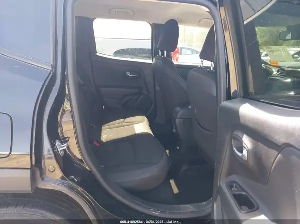 ZACNJBBB9KPK60355 2019 JEEP RENEGADE - Image 8