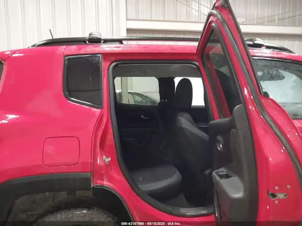 ZACNJBBBXKPJ77422 2019 JEEP RENEGADE - Image 8