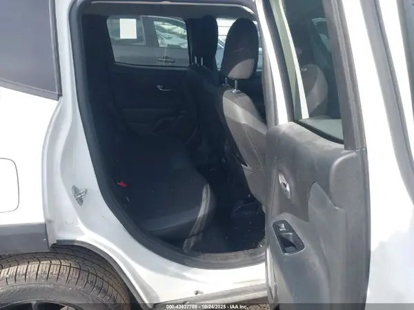 ZACNJBBBXKPK18051 2019 JEEP RENEGADE - Image 8