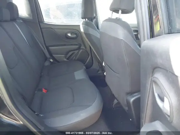 ZACNJBBBXKPK18647 2019 JEEP RENEGADE - Image 8