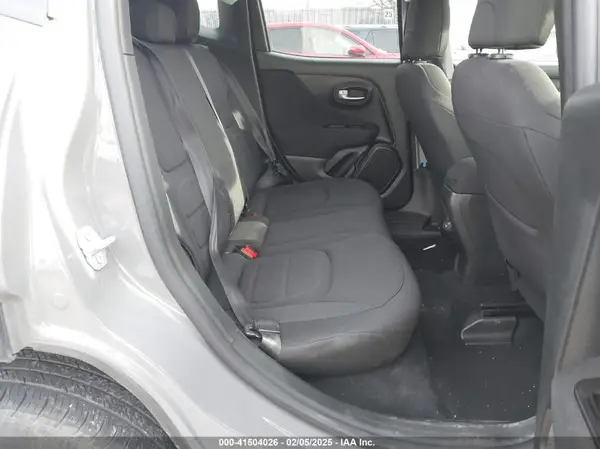 ZACNJBBBXKPK69842 2019 JEEP RENEGADE - Image 8