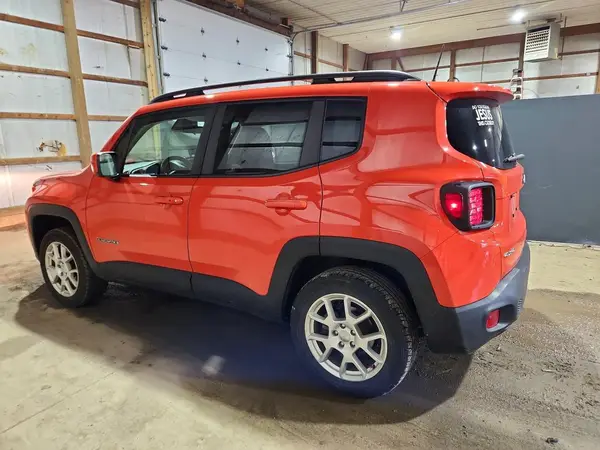 ZACNJBBBXLPL29801 2020 JEEP RENEGADE - Image 2