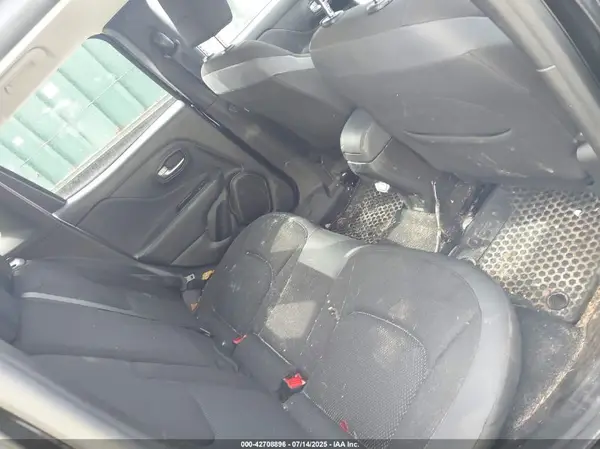 ZACNJBBBXLPL43388 2020 JEEP RENEGADE - Image 8