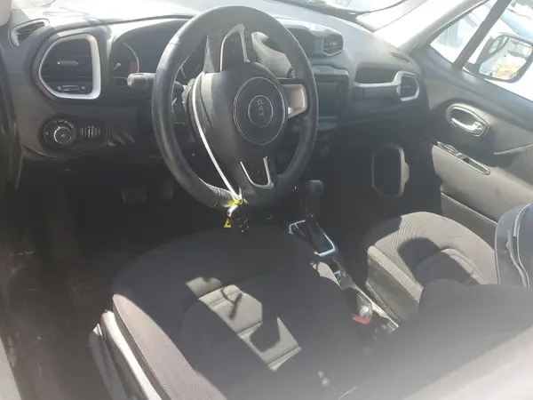 ZACNJBBBXLPM02794 2020 JEEP RENEGADE - Image 8