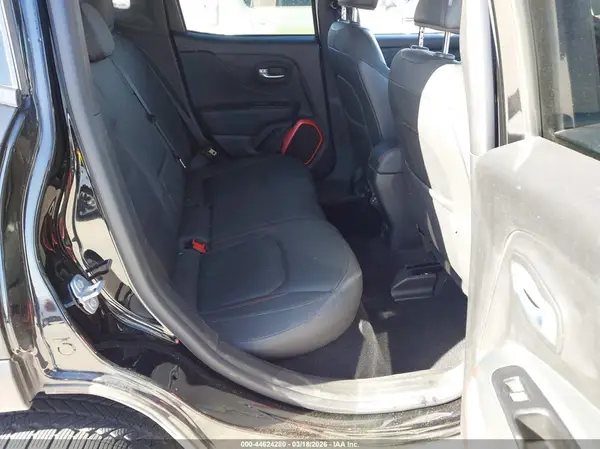 ZACNJBC10KPJ87754 2019 JEEP RENEGADE - Image 8