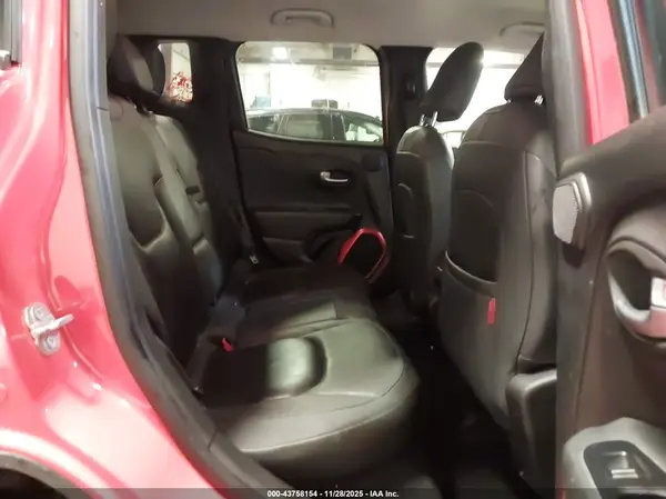 ZACNJBC10KPJ97054 2019 JEEP RENEGADE - Image 8