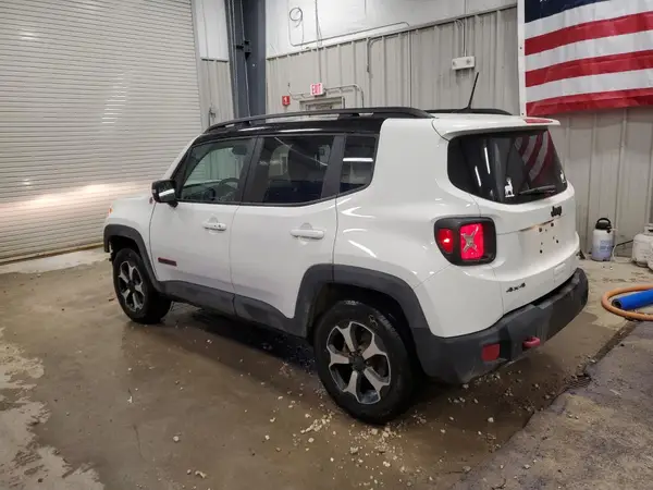 ZACNJBC10KPK04486 2019 JEEP RENEGADE - Image 2
