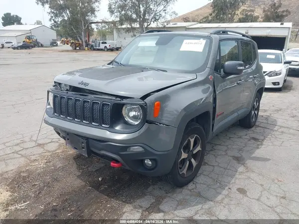 ZACNJBC10KPK54675 2019 JEEP RENEGADE - Image 2