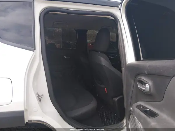 ZACNJBC10LPL03620 2020 JEEP RENEGADE - Image 8