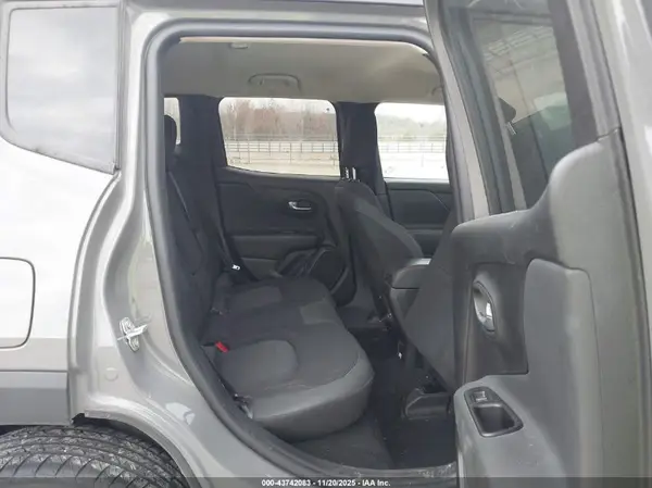 ZACNJBC10LPL77247 2020 JEEP RENEGADE - Image 8