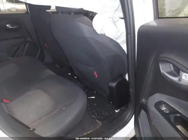 ZACNJBC10LPL78043 2020 JEEP RENEGADE - Image 8