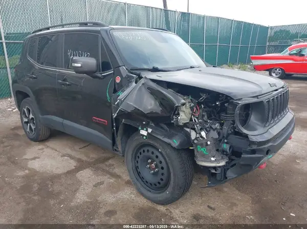 ZACNJBC11KPJ86323 2019 JEEP RENEGADE - Image 1