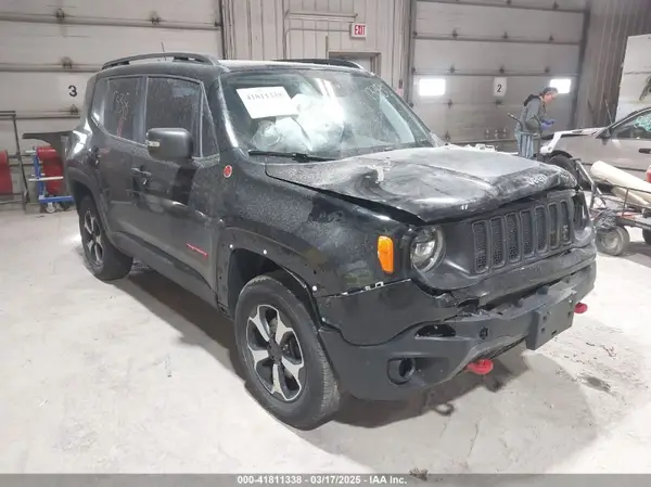 ZACNJBC11KPJ92963 2019 JEEP RENEGADE - Image 1