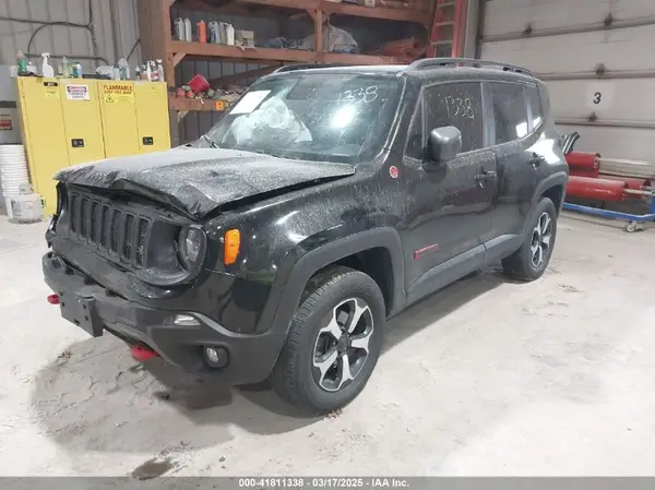 ZACNJBC11KPJ92963 2019 JEEP RENEGADE - Image 2