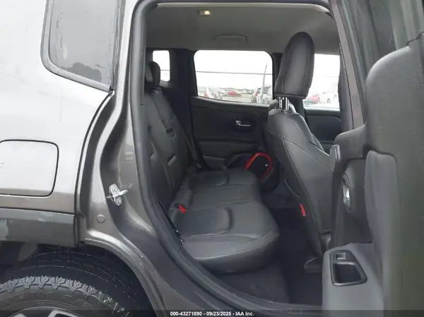 ZACNJBC11KPK06487 2019 JEEP RENEGADE - Image 8
