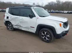 ZACNJBC12KPJ88842 2019 JEEP RENEGADE