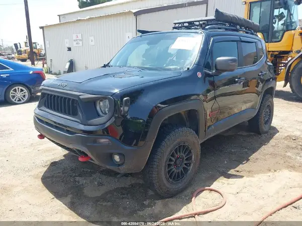 ZACNJBC12KPJ94690 2019 JEEP RENEGADE - Image 2