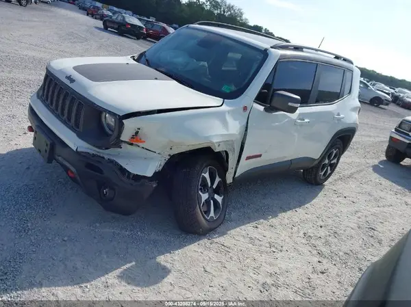ZACNJBC12KPJ99808 2019 JEEP RENEGADE - Image 2