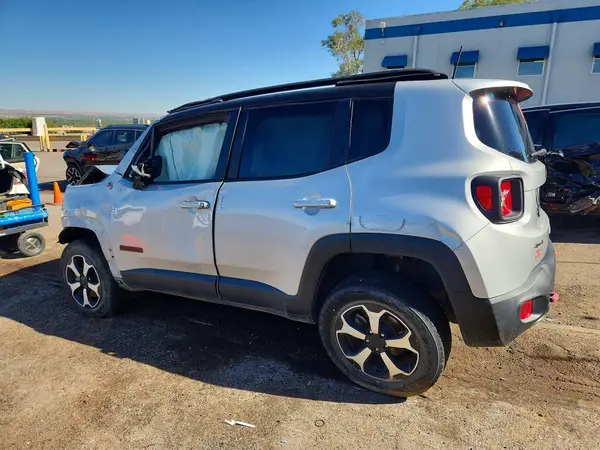 ZACNJBC12KPK39580 2019 JEEP RENEGADE - Image 2