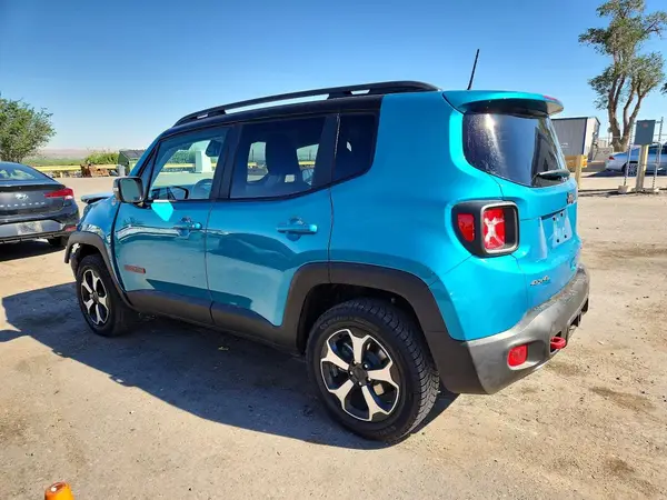 ZACNJBC12LPL90906 2020 JEEP RENEGADE - Image 2