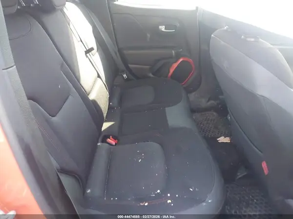 ZACNJBC13KPJ99106 2019 JEEP RENEGADE - Image 8