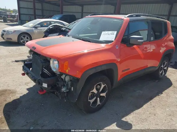 ZACNJBC13KPK05311 2019 JEEP RENEGADE - Image 2