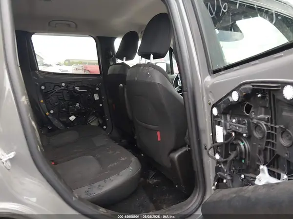 ZACNJBC13KPK39586 2019 JEEP RENEGADE - Image 8